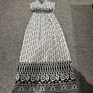 Jessica Monochrome Swirl Maxi Dress